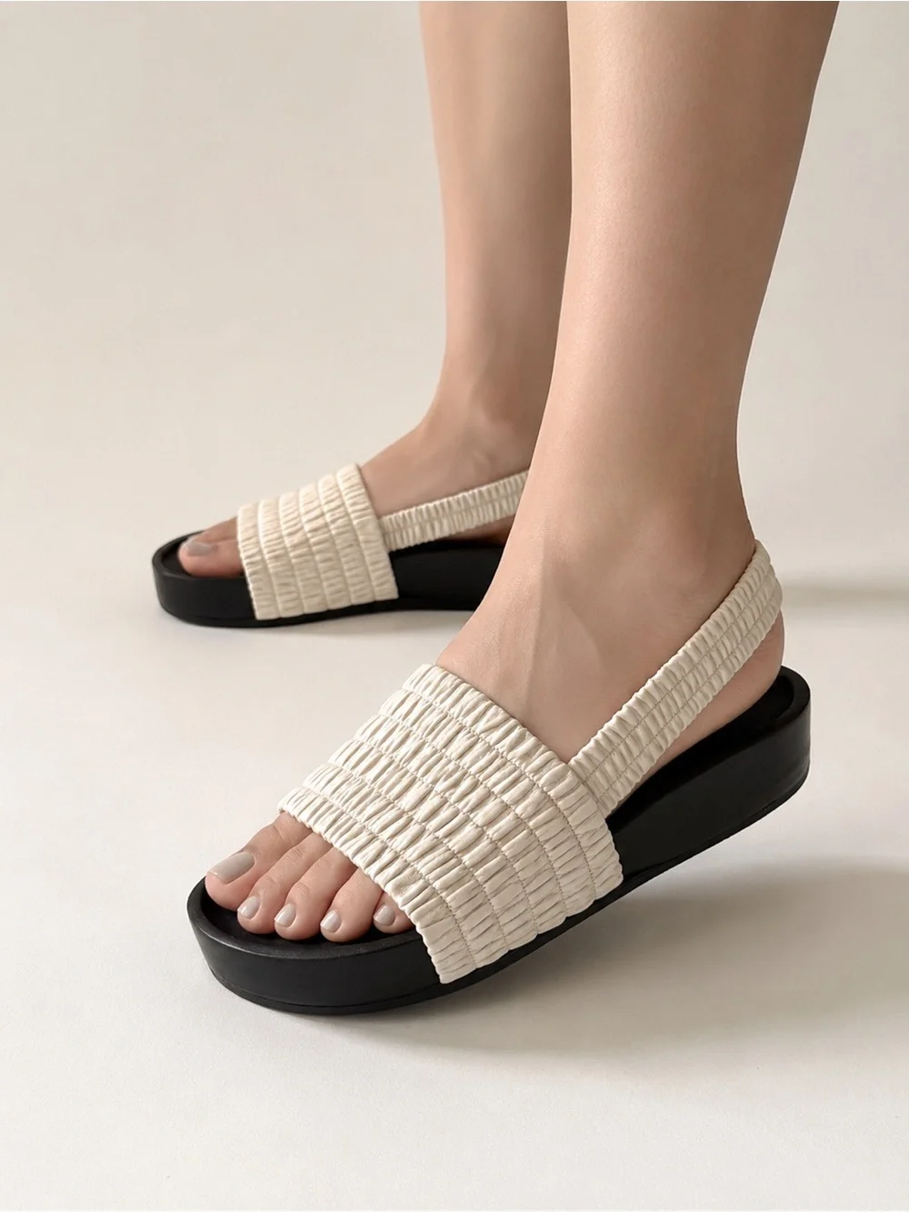 CO Leather Slingback Slide Sandal 9 Chunky Platform Casual Vacation Resort Chic